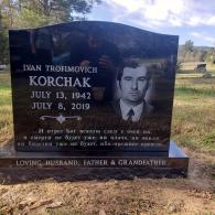 BLACK GRANITE UPRIGHT ETCHING WITH RUSSIAN FONT ETCHED PORTRAIT 